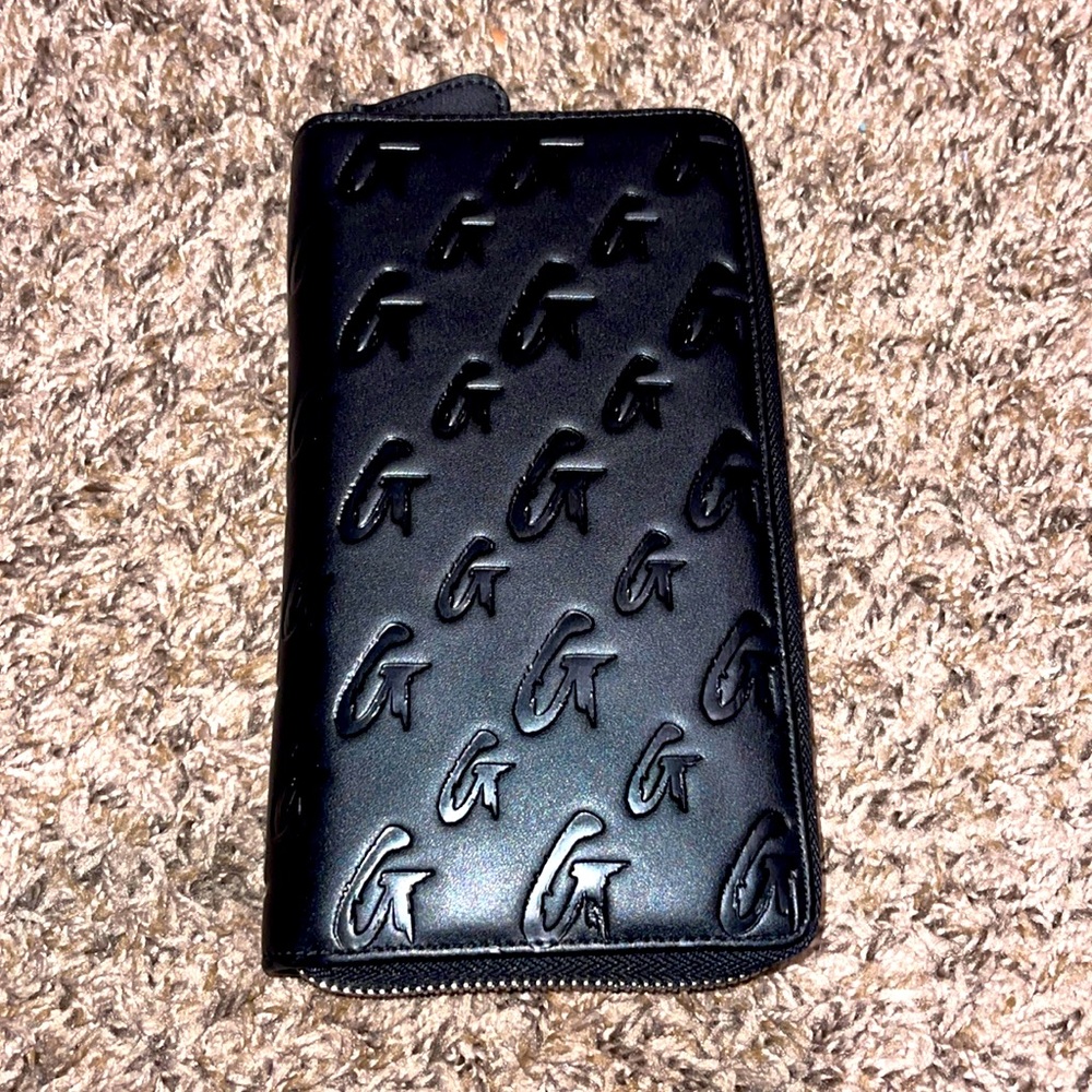 Glamholic Black Jumbo Wallet